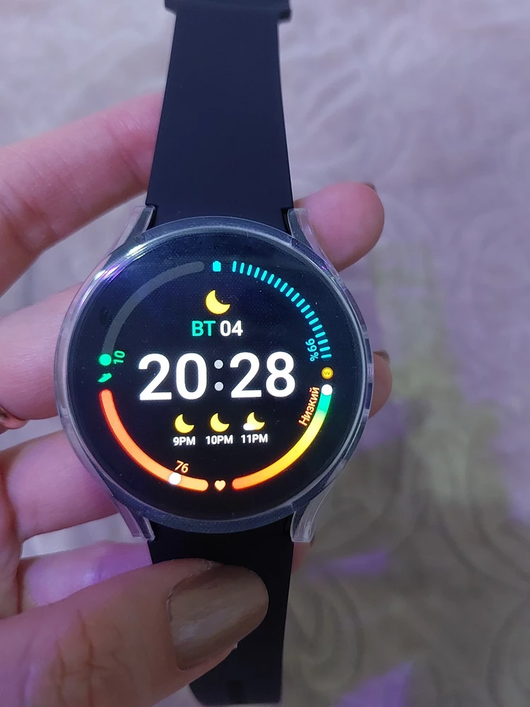 Отличный чехол, на galaxy watch4 44 сел как родной. Смотрится добротно. Можно теперь не бояться за часы.