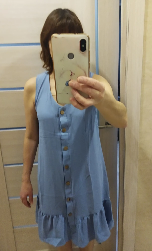 Халатик очень красивый, лёгкий. Очень понравился. Спасибо продавцу.