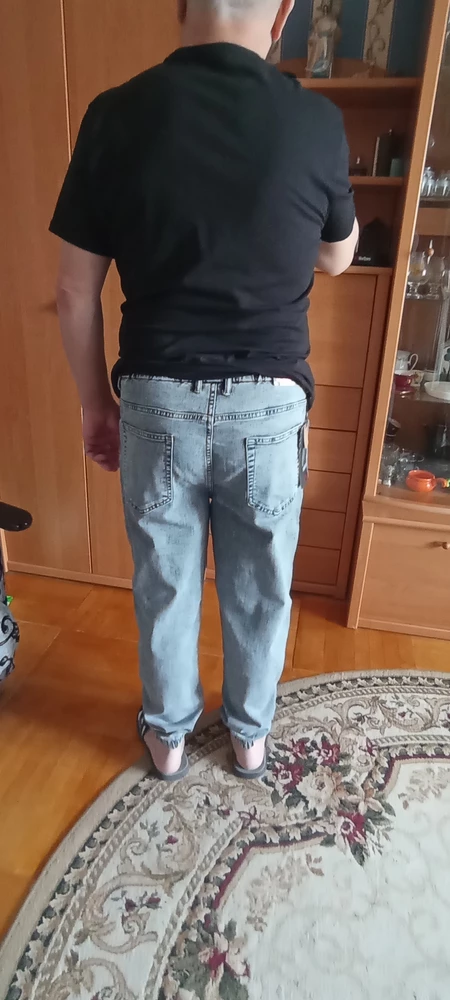 Классные джинсы, в размер идут