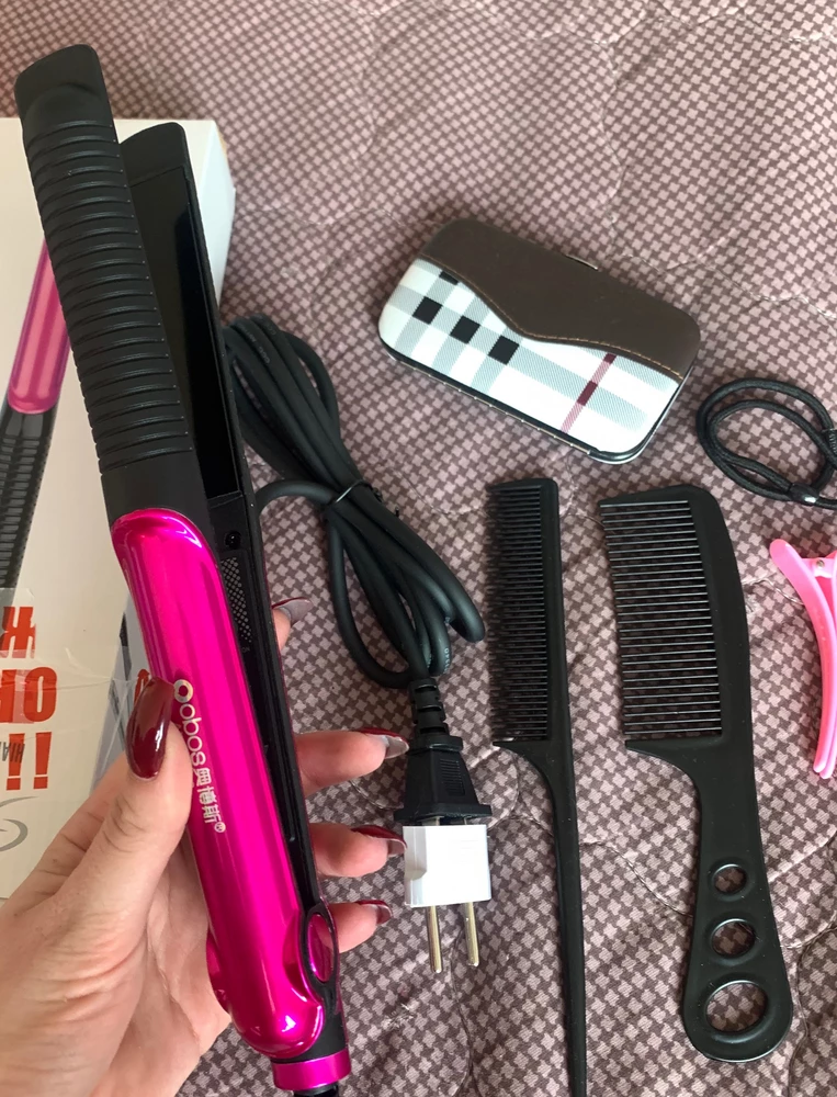 Большое спасибо за выпрямитель! 
Классный, лёгкий, можно спокойно брать с собой в поездки 
Была приятно удивлена количеству подарков, никогда столько не получала 😍
И отдельное спасибо за адаптер!