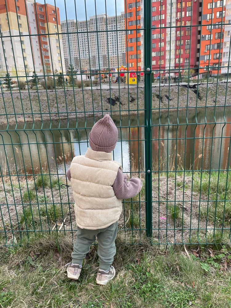 Жилетка просто бомба 💣 стильная , качественная, теплая. Спасибо большое