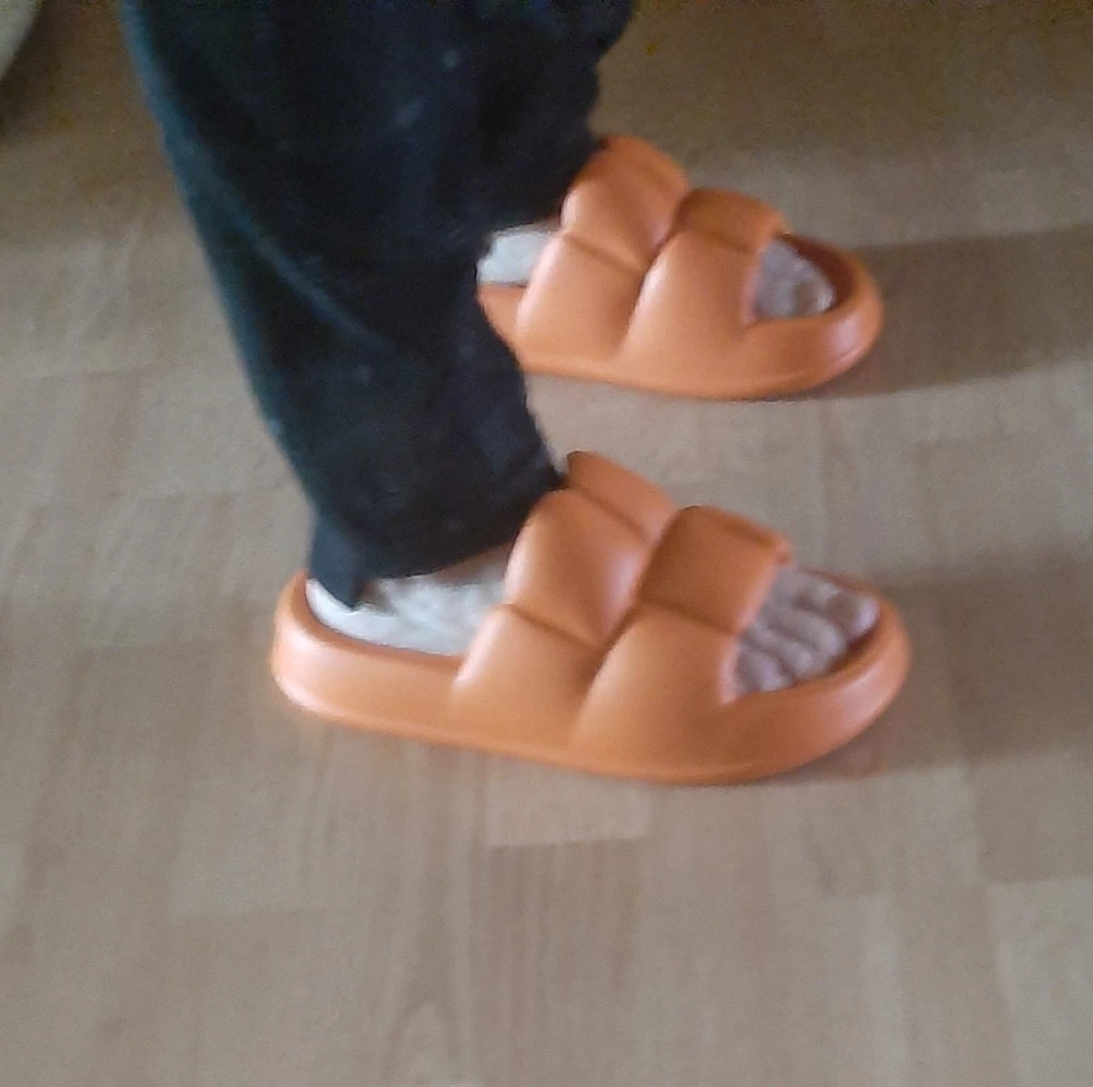 Хорошие тапки, ношу 36.5.