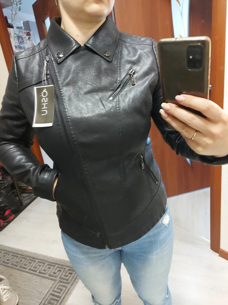 На 48 подошел 4XL
