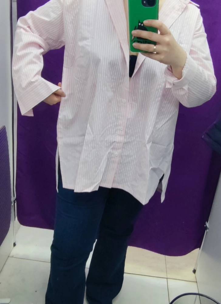 Хорошая рубашка, не выкупила, так как ошиблась с размером, надо было брать свой, я думала будет легкий оверсайз)) возможно перезакажу меньший размер