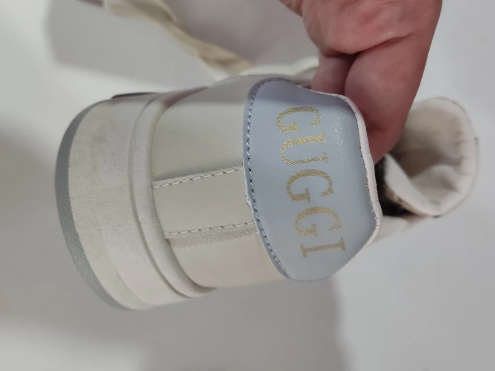 Просто ужас, дешевка, красная цена 500р и то не взяла бы. Материал дешёвый от слова совсем, не пишу никогда негативные отзывы, но это реально очень не красивые кеды. И маломерят как минимум на два размера. А самый прикол сняли процент скидки и деньги со  счета за обратную доставку.